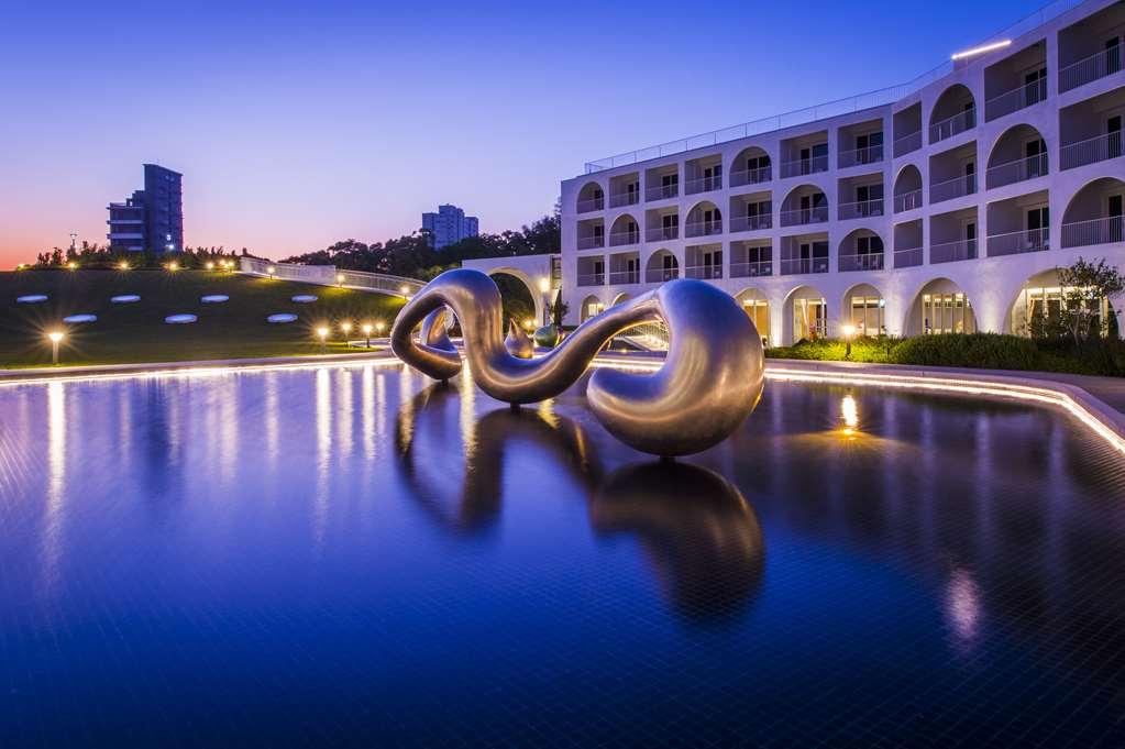 Golden Tulip Fab Hotel New Taipei Tamsui Exterior foto